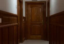 Photo of Установка деревянных дверей в прихожей